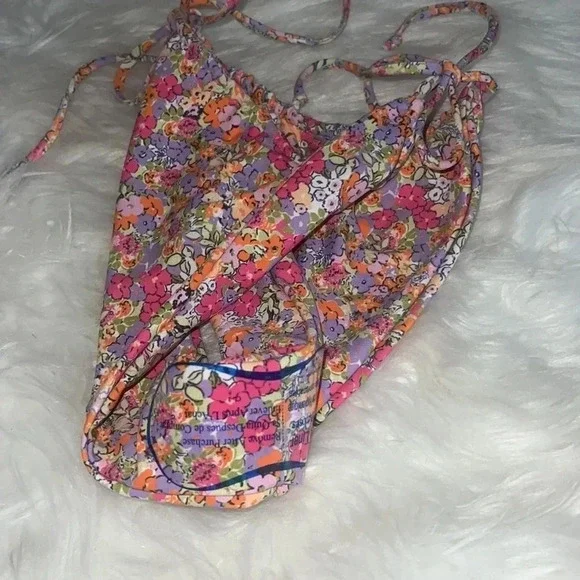 Skatie flower bikini bottom XL - Picture 3 of 4